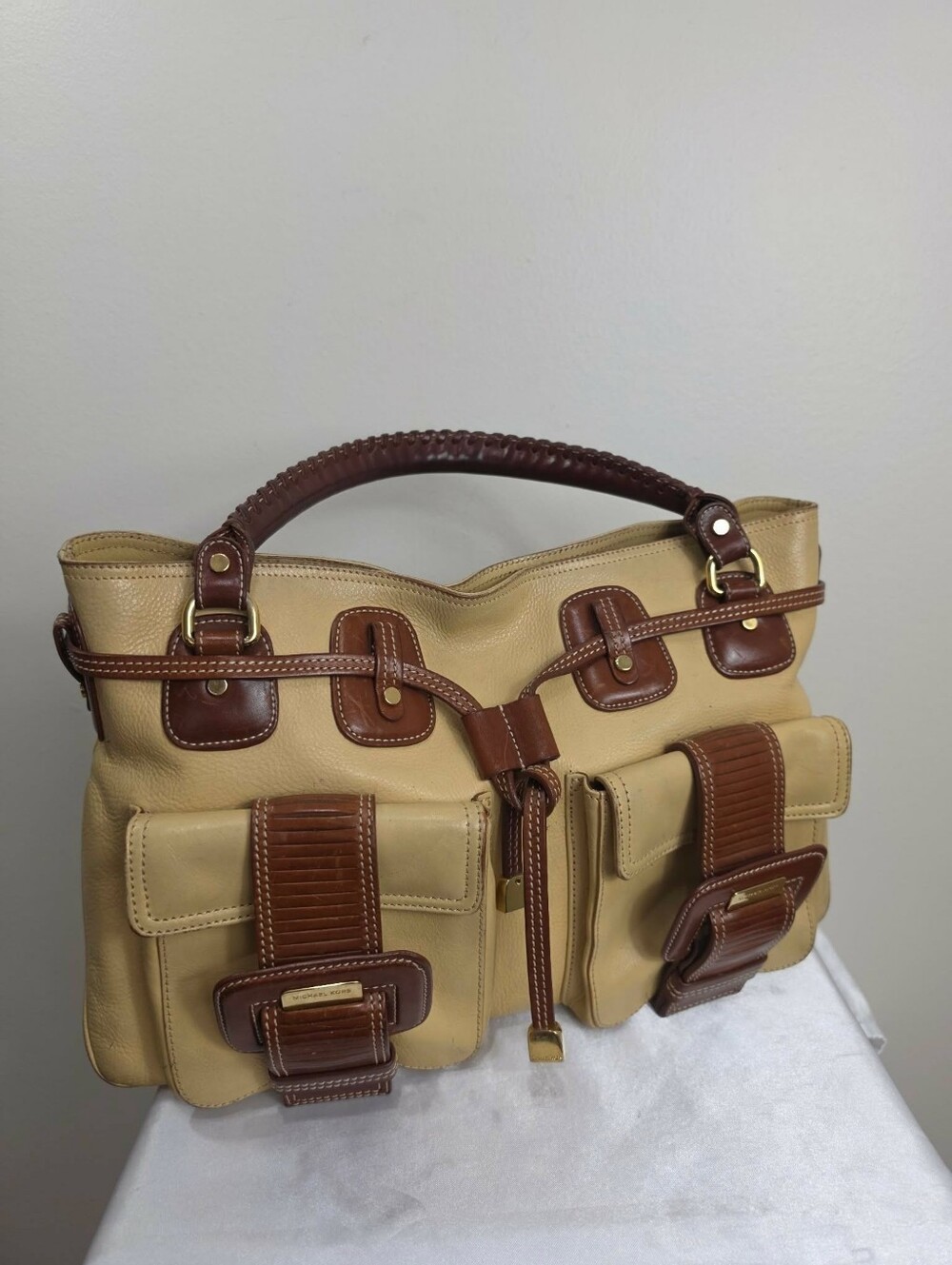 Vintage Michael Kors Beige and Brown Leather Shoulder Bag - Picture 3 of 16
